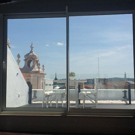 A Terrace On A Topfloor With A View Lisbona Esterno foto