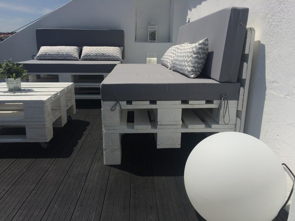 A Terrace On A Topfloor With A View Lisbona Esterno foto